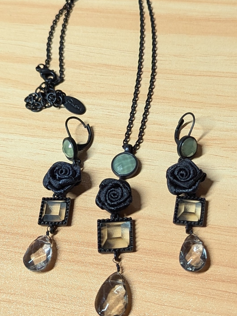 RARE Y2K Vintage Gwen Stefani Signed Goth Necklace & Earrings SET Black Rose